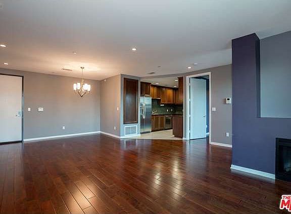 4th image of 637 S Fairfax Ave #603
