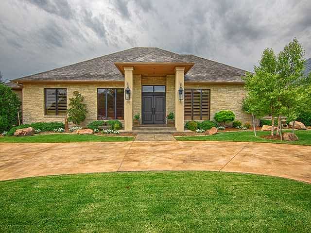 1st image of 7613 NW 133rd Pl