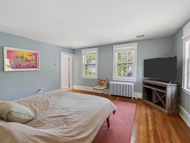 80 Glenwood Rd — Photo 15