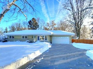 W156N10024 Pilgrim Rd, Germantown, WI 53022