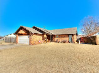 3008 Big Oak Dr, Midwest City, OK 73110