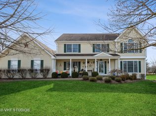 721 Jamestowne Rd, Dundee, IL 60118