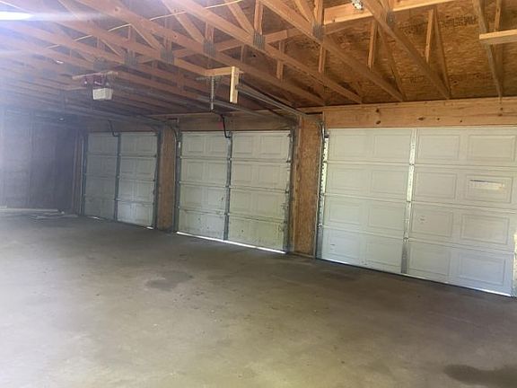 4th image of 70502 Ironwood Dr