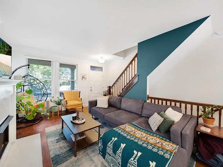 1018 Perry St #10-101 — Photo 8