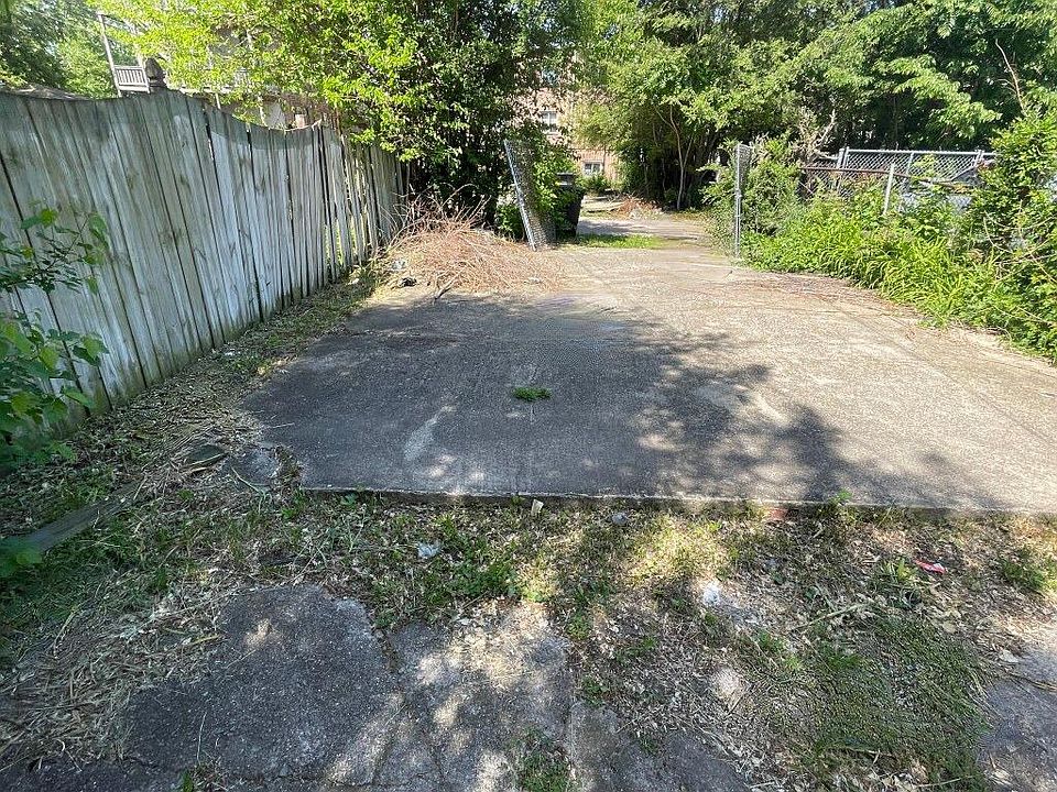 2nd image of 6640 S Langley Ave