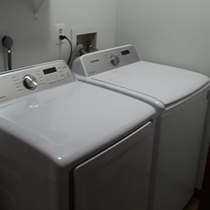 3rd image of 2047 Woodtrail Dr APT 38