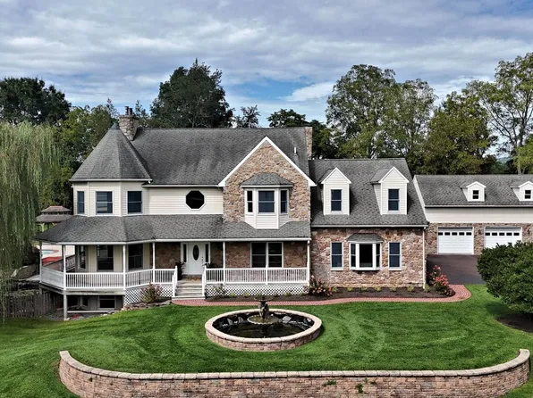 2 Traber Ln, Spring City, PA 19475