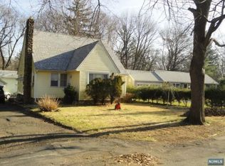 585 Barnett Pl FLOOR 2, Ridgewood Village, NJ 07450