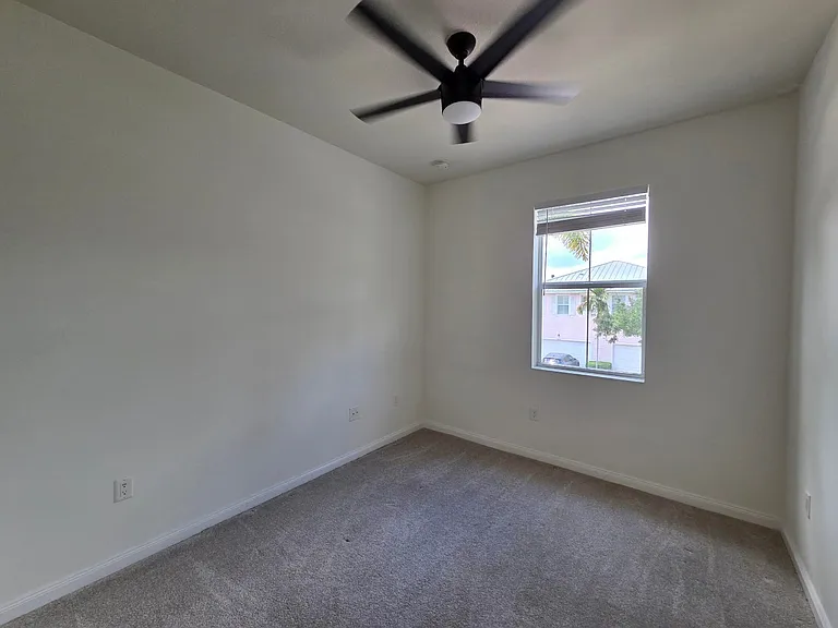 1411 N Jeaga Dr — Photo 7