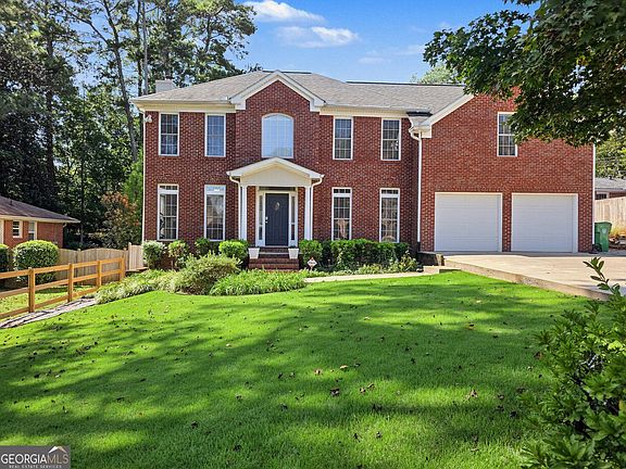 3rd image of 1886 Briarlake Cir