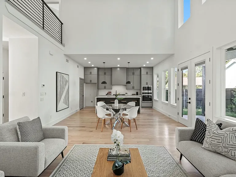 3424 Ladd St — Photo 5