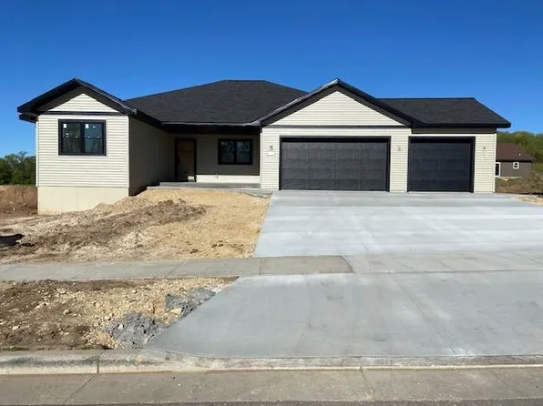 321 Roosevelt Street, Baraboo, WI 53913