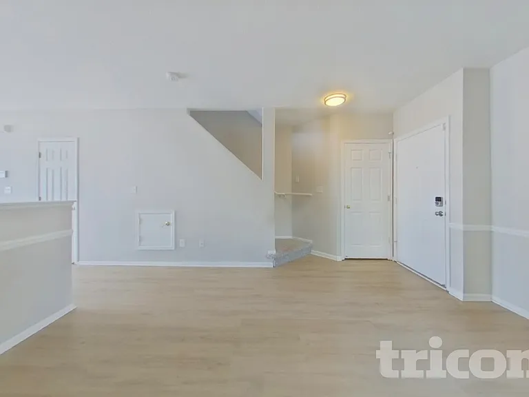6324 Rockville Dr — Photo 4