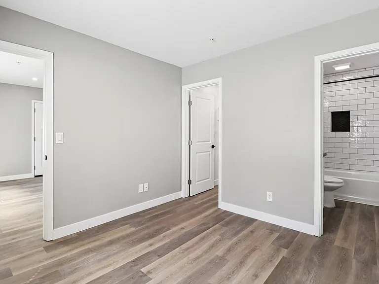 Duplet at Hillcrest | Modern Studio, 1 & 3 Bedroom Apartments — Photo 72