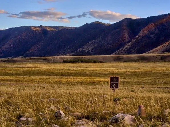Sheep Mountain Rd, Laramie, WY 82070