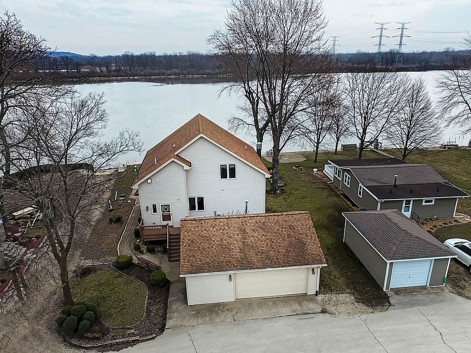 1st image of 8157 N Thorsen Ln