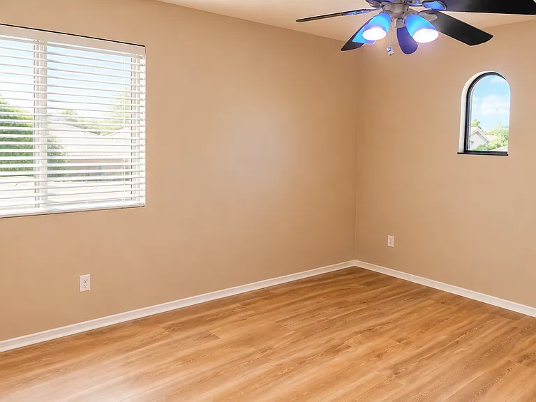 1729 W Canary Way — Photo 15