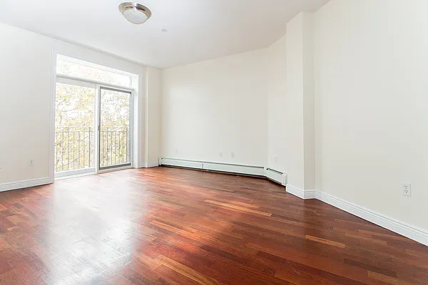 Rented by EXR | media 8