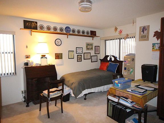 3rd image of 1593 Heritage Ct