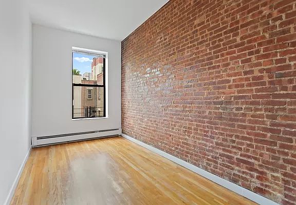 4th image of 21 E 93rd St #2