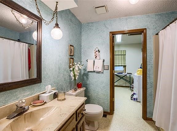 3rd image of 18607 County Road H