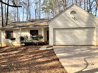 465 Lakeshore Dr, Stockbridge, GA 30281