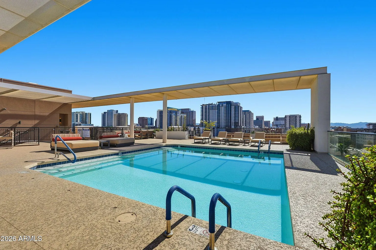 1 bed, 1.5 bath, 1002 sqft, $2,500 — Photo 3