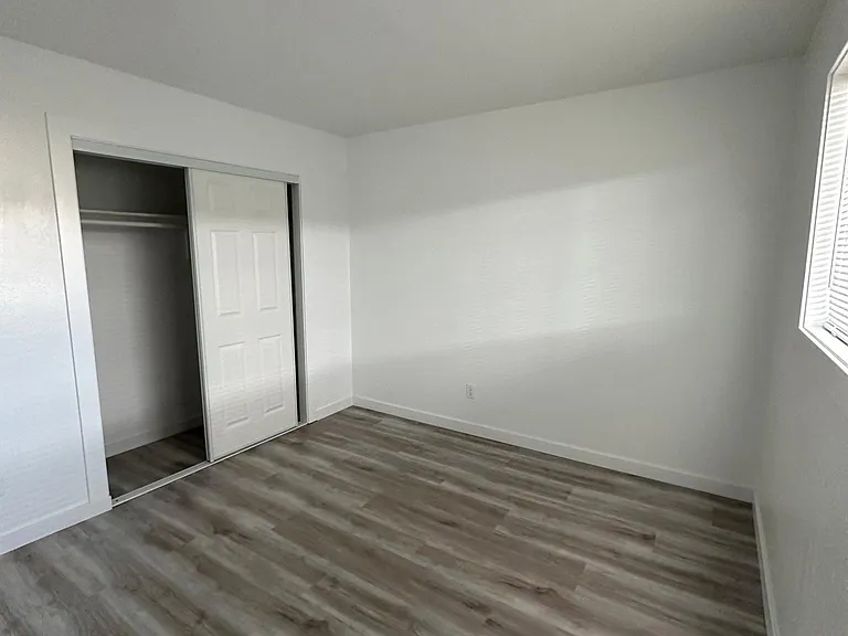 Stark Street Townhomes — Photo 34