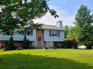 9990 Findley Lake Rd, North East, PA 16428