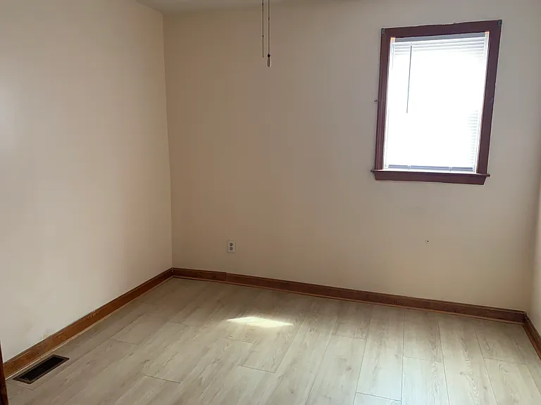 226 Brightman St #1 — Photo 8