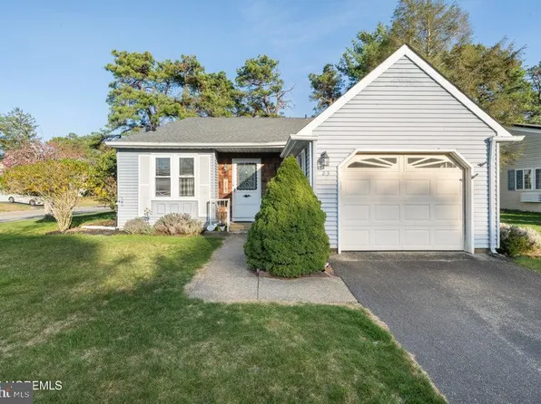 83 Milford Ave #54B, Whiting, NJ 08759