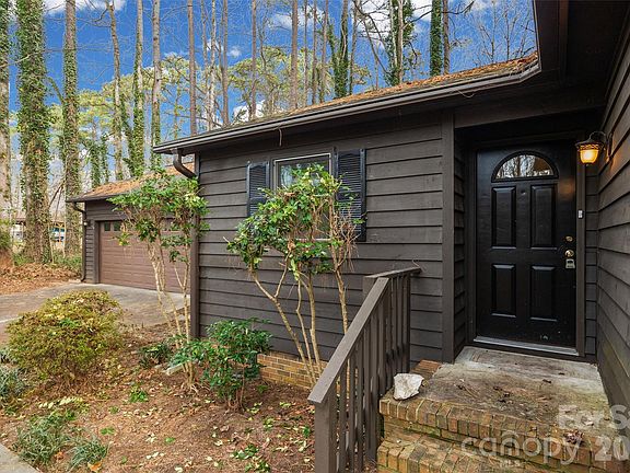 2nd image of 2206 Canberra Dr
