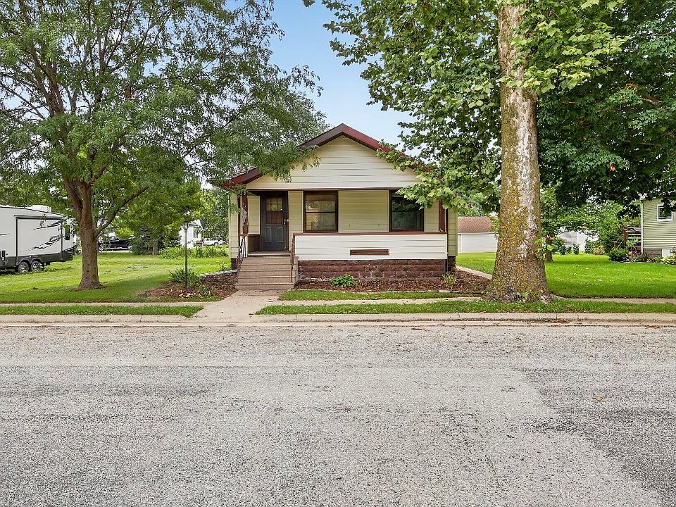 1st image of 106 Hall Ave