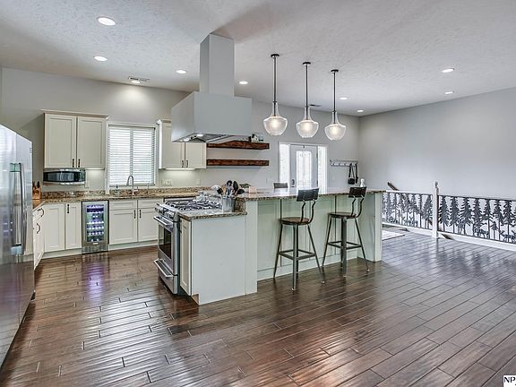 2nd image of 1618 Eagle Dr