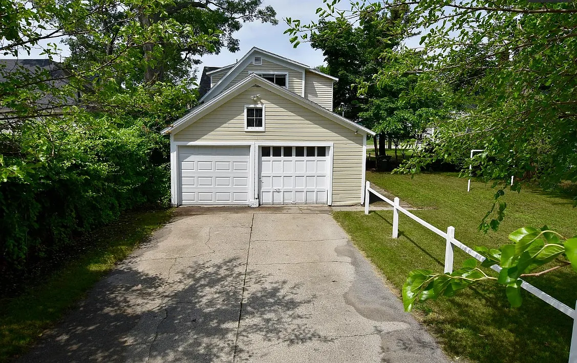 1 bed, $800 — Photo 1