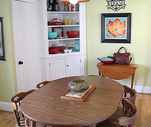 Dining Room (1st Floor)