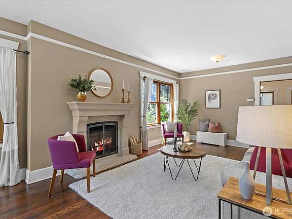 3rd image of 1601 10th Avenue W