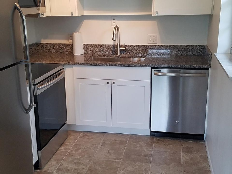 1st image of 1225 NW 21st St #35-3512