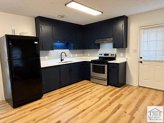 5th image of 1150 Stephens St