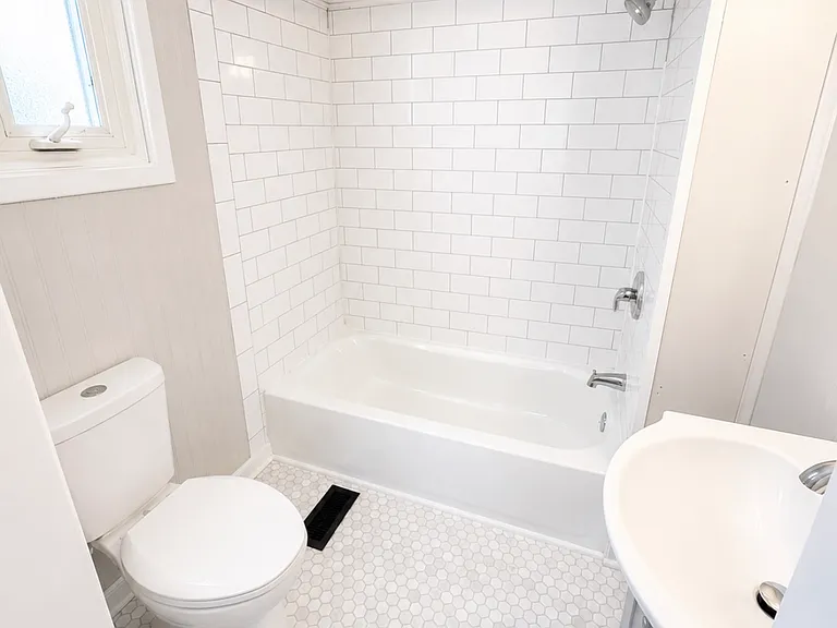 34 Porter St — Photo 18