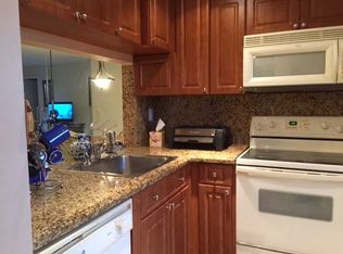 10120 Sunrise Lakes Blvd APT 303, Sunrise, FL 33322