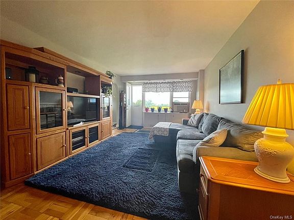 2nd image of 1853 Central Park Ave APT 15A