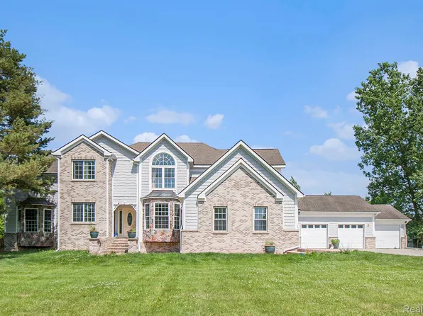 7471 Brewer Rd, Flint, MI 48507