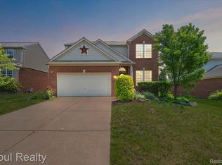 1978 Frances Way, Ypsilanti, MI 48198