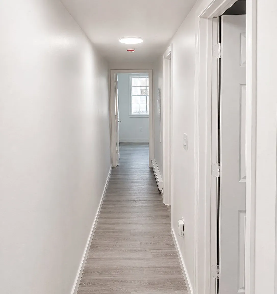 3 bed, 1400 sqft, $1,700 — Photo 3