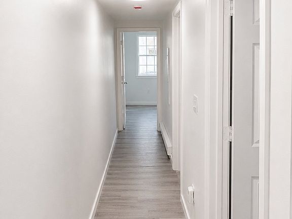 3rd image of 5018 W Thompson St #2