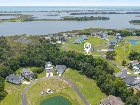 207 Marshside Landing, Holly Ridge, NC 28445