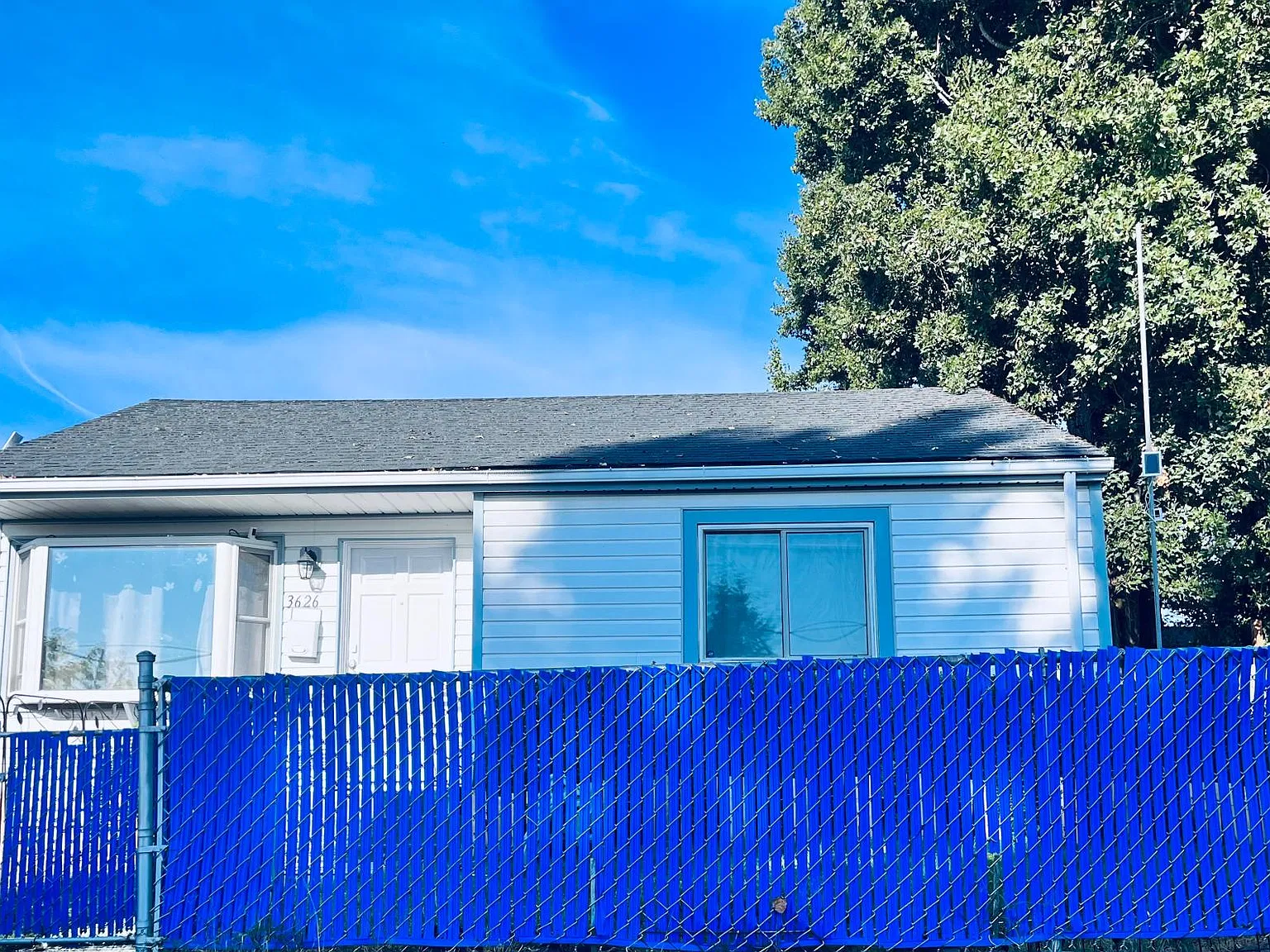 3626 E L St — Photo 2