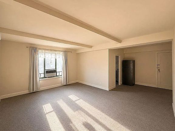 2nd image of 28 Metropolitan Oval APT 8B