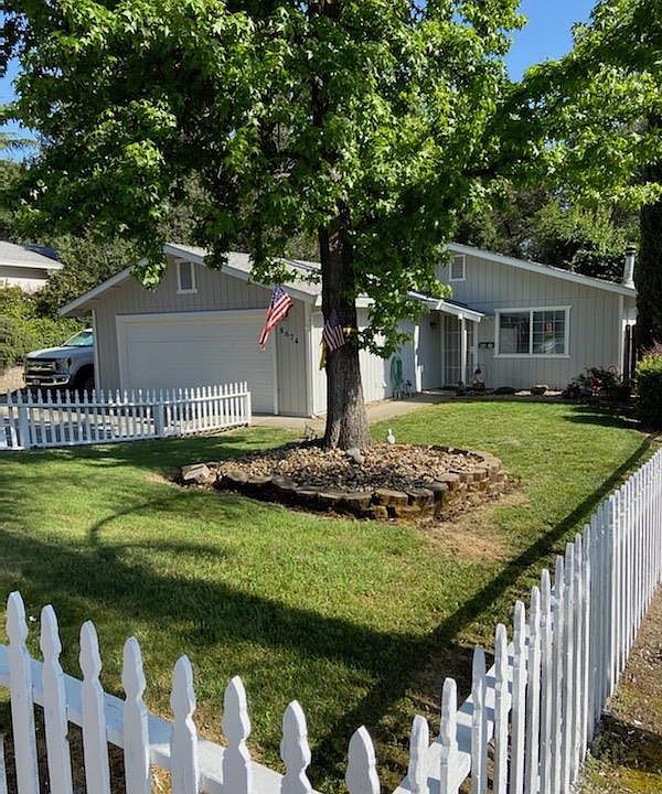 2nd image of 8674 Blythe Ave